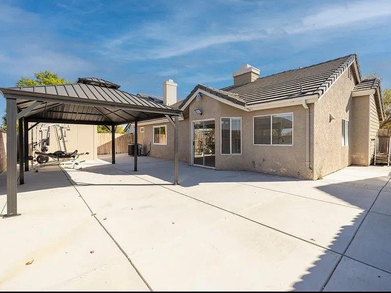 3509 W Avenue J2 — Photo 3
