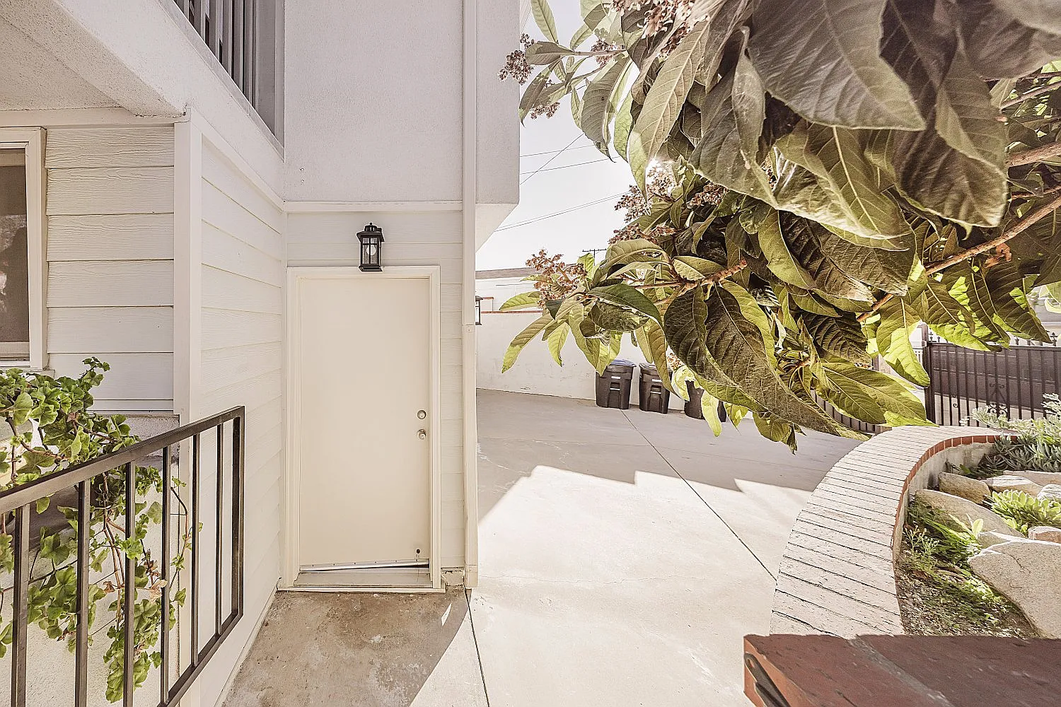 Studio, 600 sqft, $2,395 — Photo 1