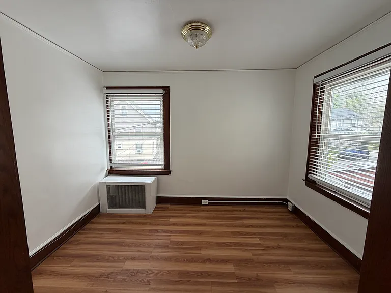 13 Maple St #2 — Photo 3