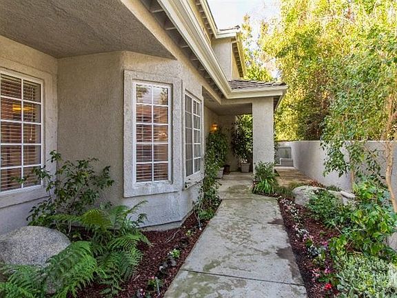 4th image of 5617 Glenhaven Cir