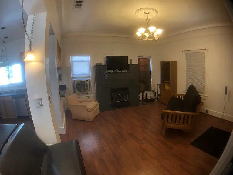 1015 Beamer St — Photo 12