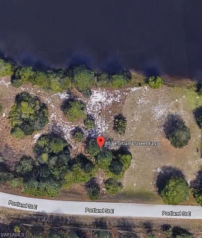2nd image of 853 Portland St E
