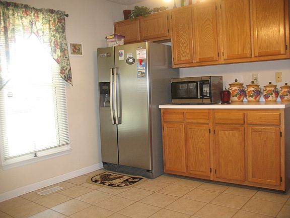 2nd image of 3638 Hanover Dr
