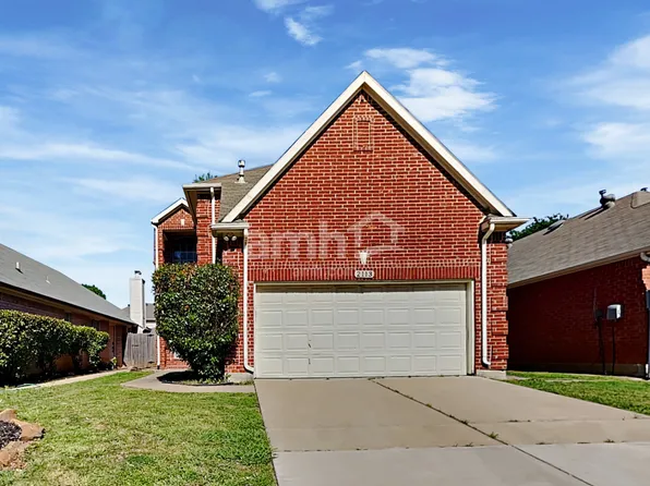 2113 Amherst Dr, Lewisville, TX 75067