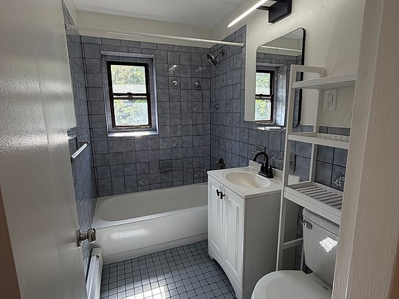4th image of 218 Prospect Ave APT 3C