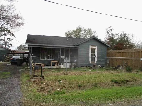 955 Alma St, Beaumont, TX 77705