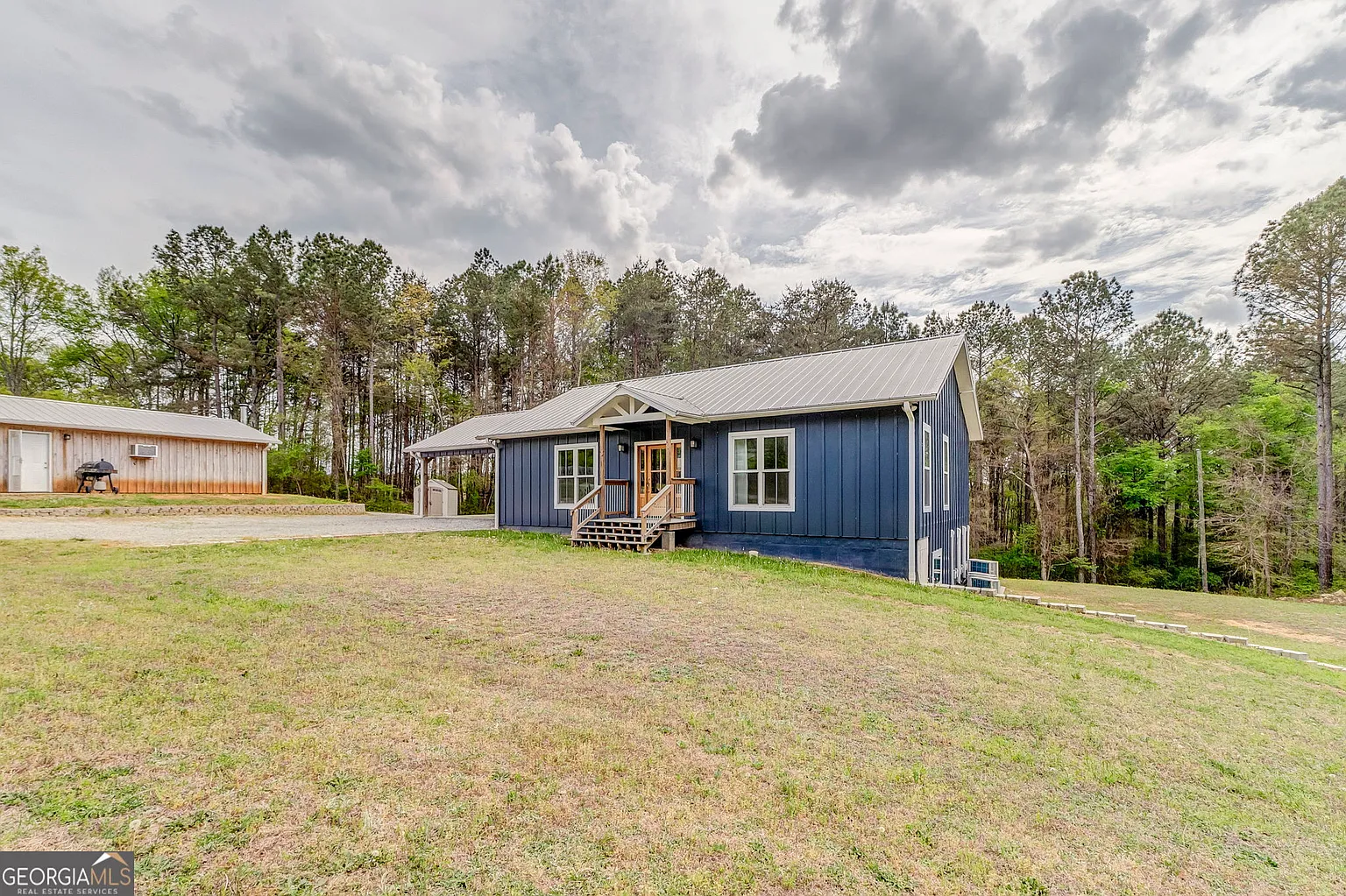 221 David Price Rd photo 1