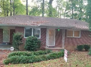 81 Oak Dr SW, Atlanta, GA