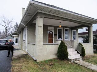 5769 Main St, East Petersburg, PA 17520