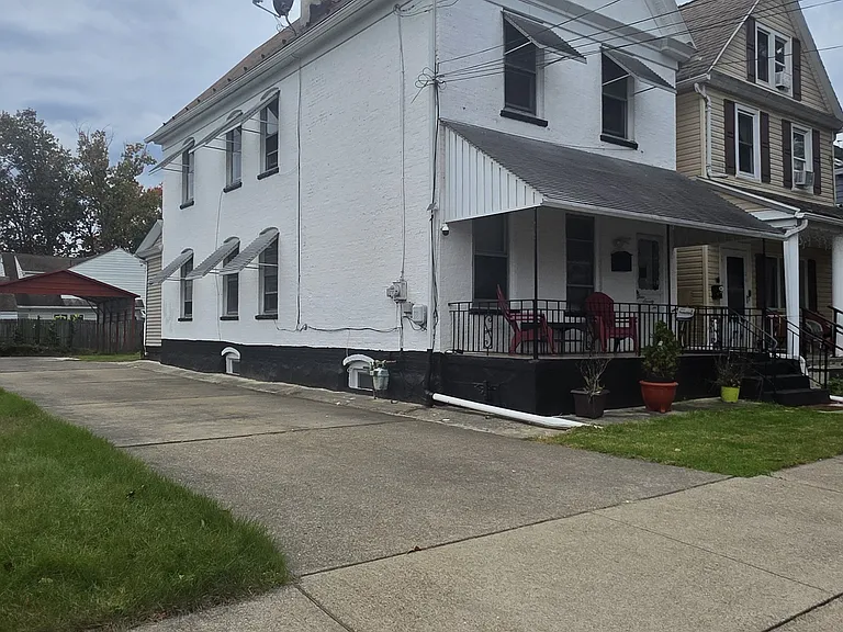 372 W Academy St — Photo 20