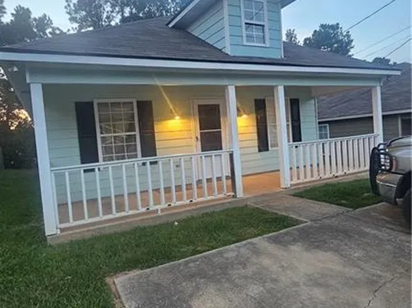 803 Pine Hill Ct, Phenix City, AL 36869