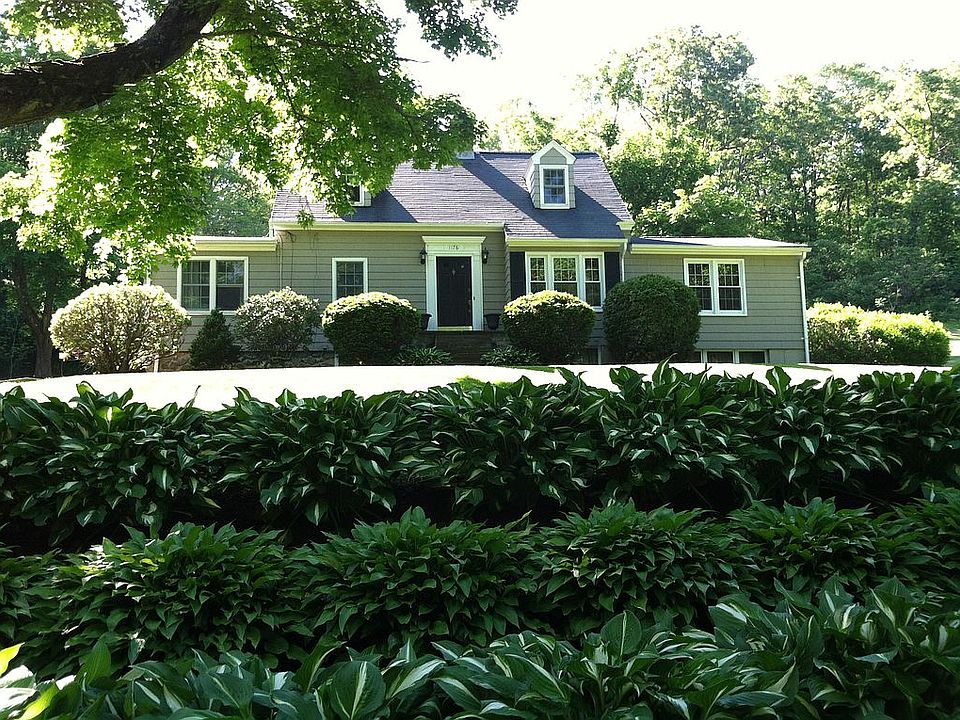 Wooded lot on 1.18 acres