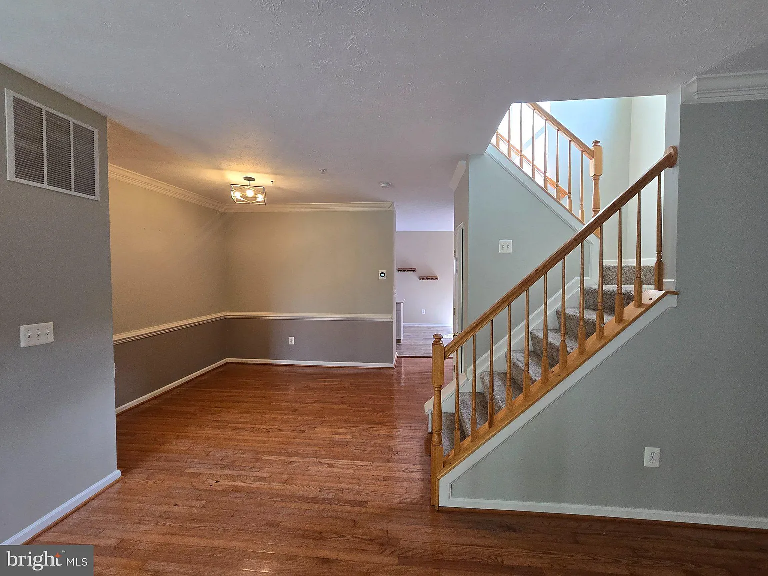 4 bed, 3.5 bath, 1932 sqft, $2,800 — Photo 4
