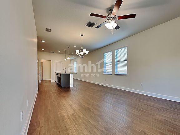 5th image of 1032 Walden Pond Dr