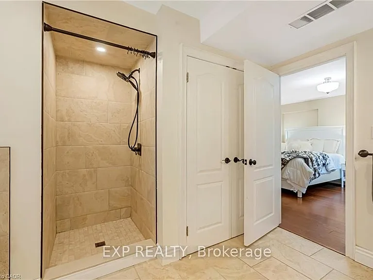 46 Herkimer St #2 — Photo 24