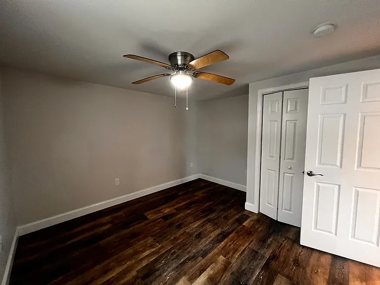 137 S Main St — Photo 3