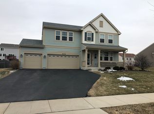 402 Copper Springs Ln, Elgin, IL 60124
