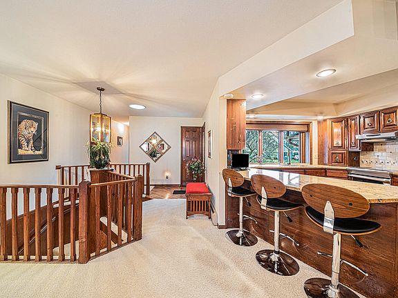 5th image of 3753 Oskalossa Dr SW