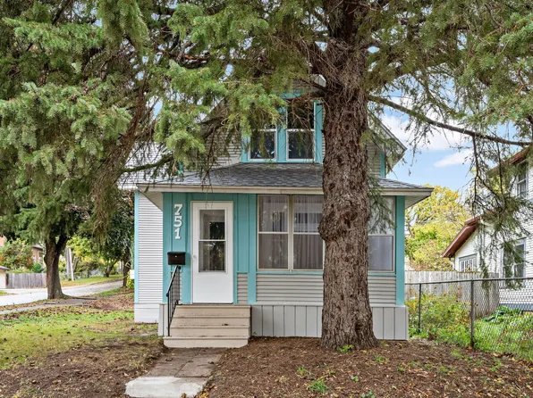 751 Butternut Ave, Saint Paul, MN 55102