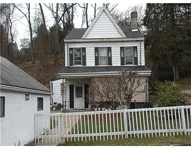 359 Walter Ave photo 1