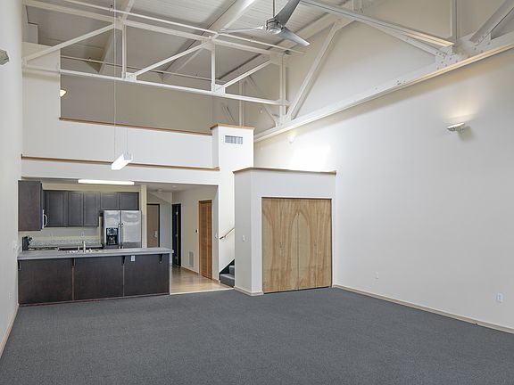 5th image of 3340 SE Morrison St APT 387
