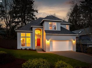 2702 SW Leah Ct, Portland, OR 97219