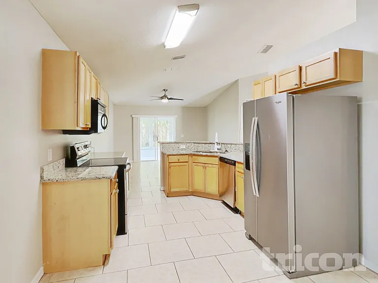 10845 Laxton St — Photo 6