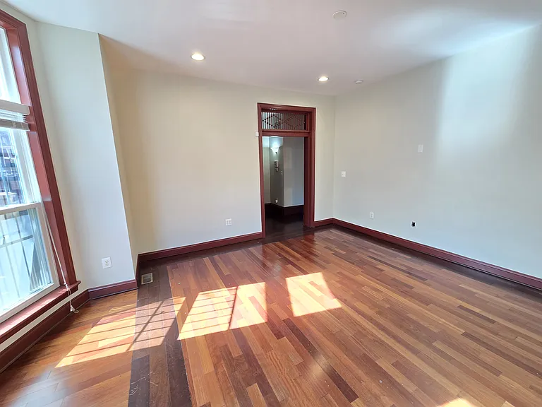 804 Hollins St #1 — Photo 12