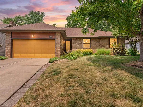 3837 S Parklane Avenue, Springfield, MO 65807