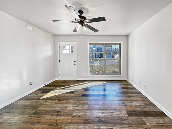 4th image of 195 Waterwheel Cir