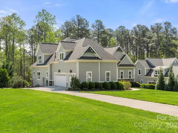 125 Trent Pines Dr, Mooresville, NC 28117