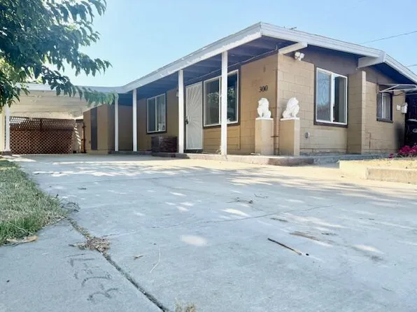 300 Peach Drive, Exeter, CA 93221