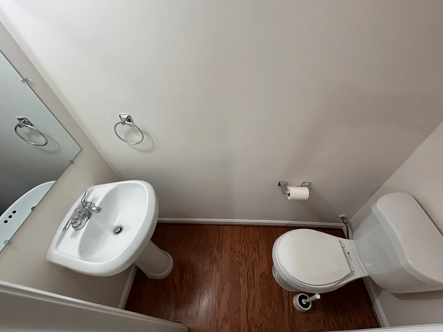 3 bed, 1980 sqft, $3,300 — Photo 4