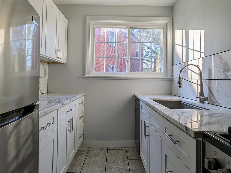 4009 Washington Blvd #3 — Photo 1