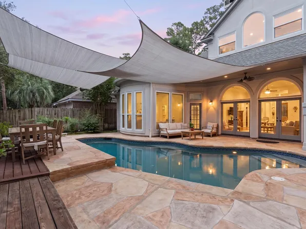 7027 Centre Oaks Dr, Houston, TX 77069
