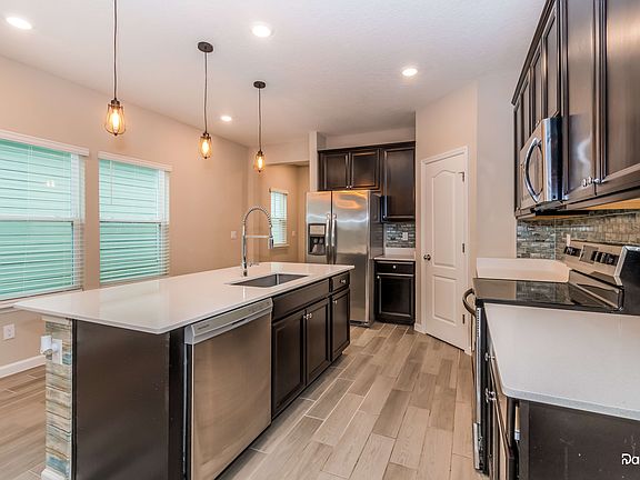 3rd image of 6477 Longleaf Branch Dr