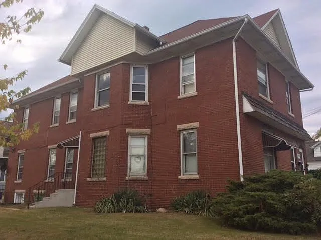 1715 Washington St photo 1