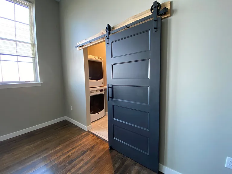 125 Henrietta St — Photo 15