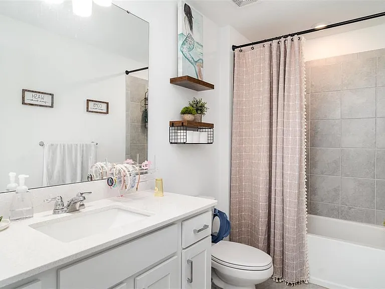 465 Waterford Dr — Photo 35