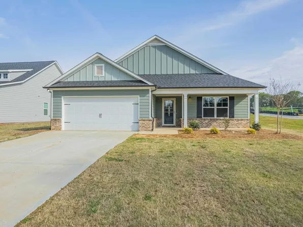 2900 Manley St, Carnesville, GA 30521