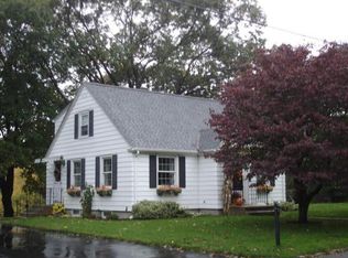 21 George St, Warwick, RI 02888