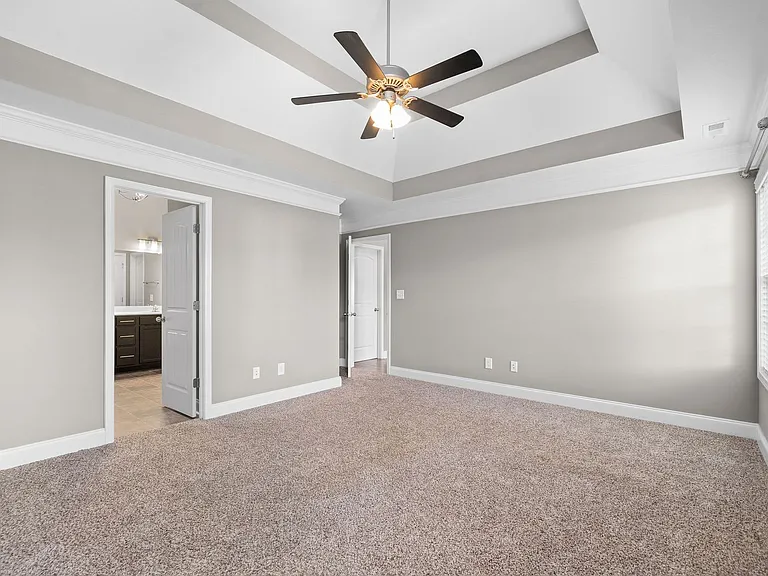 515 Sourwood Dr — Photo 13
