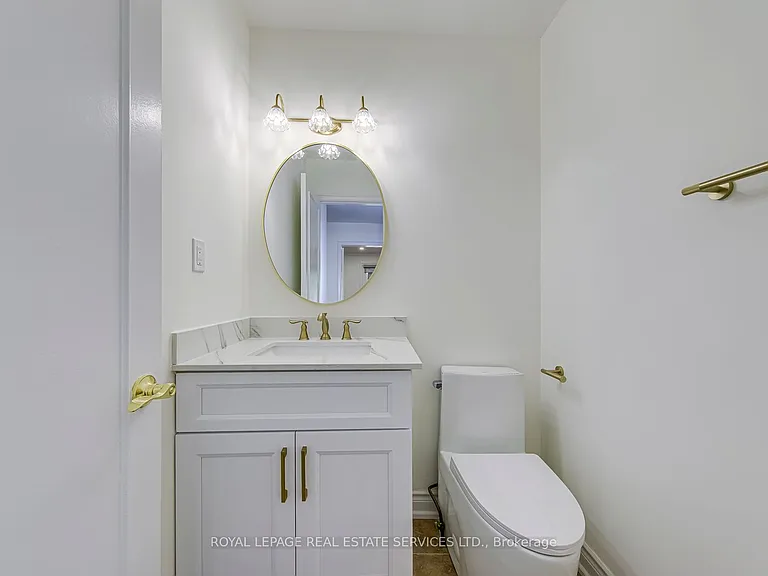 1463 Albion Ave — Photo 18