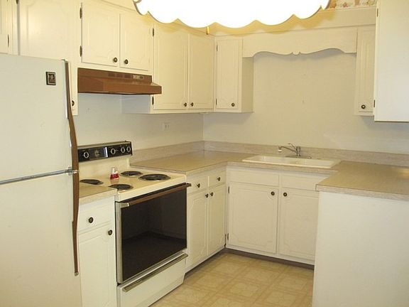 2nd image of 3939 Saratoga Ave APT E115