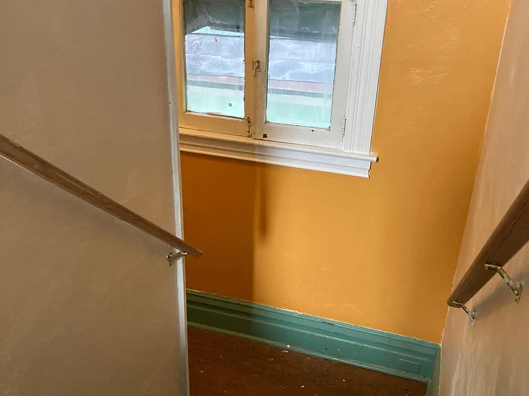 209 Franklin Ave #3 — Photo 11