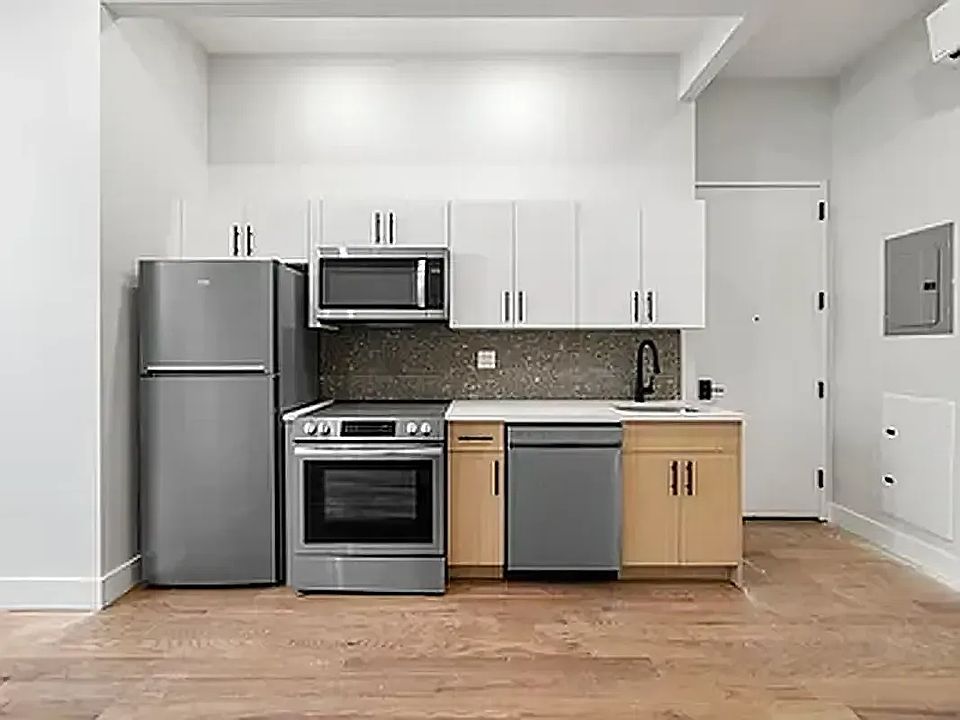 1st image of 1184 Dean St #3