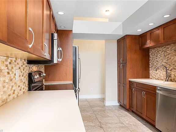 5th image of 22699 Fountain Lakes BLVD