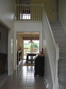 3rd image of 2258 Canterbury Dr