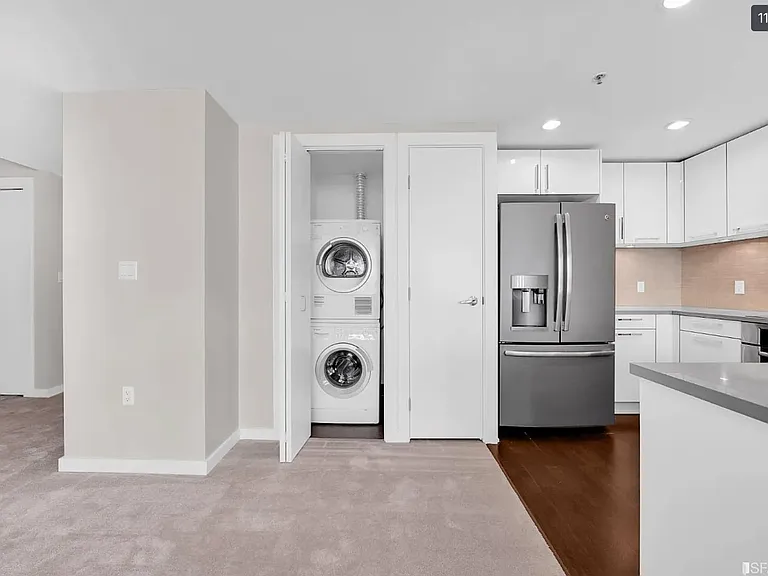 1 Hawthorne St #2J — Photo 6