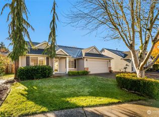 8122 Abbey Pl, Arlington, WA